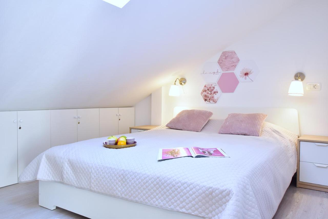 Apartments Sea & Sky 스타리 그라드 외부 사진
