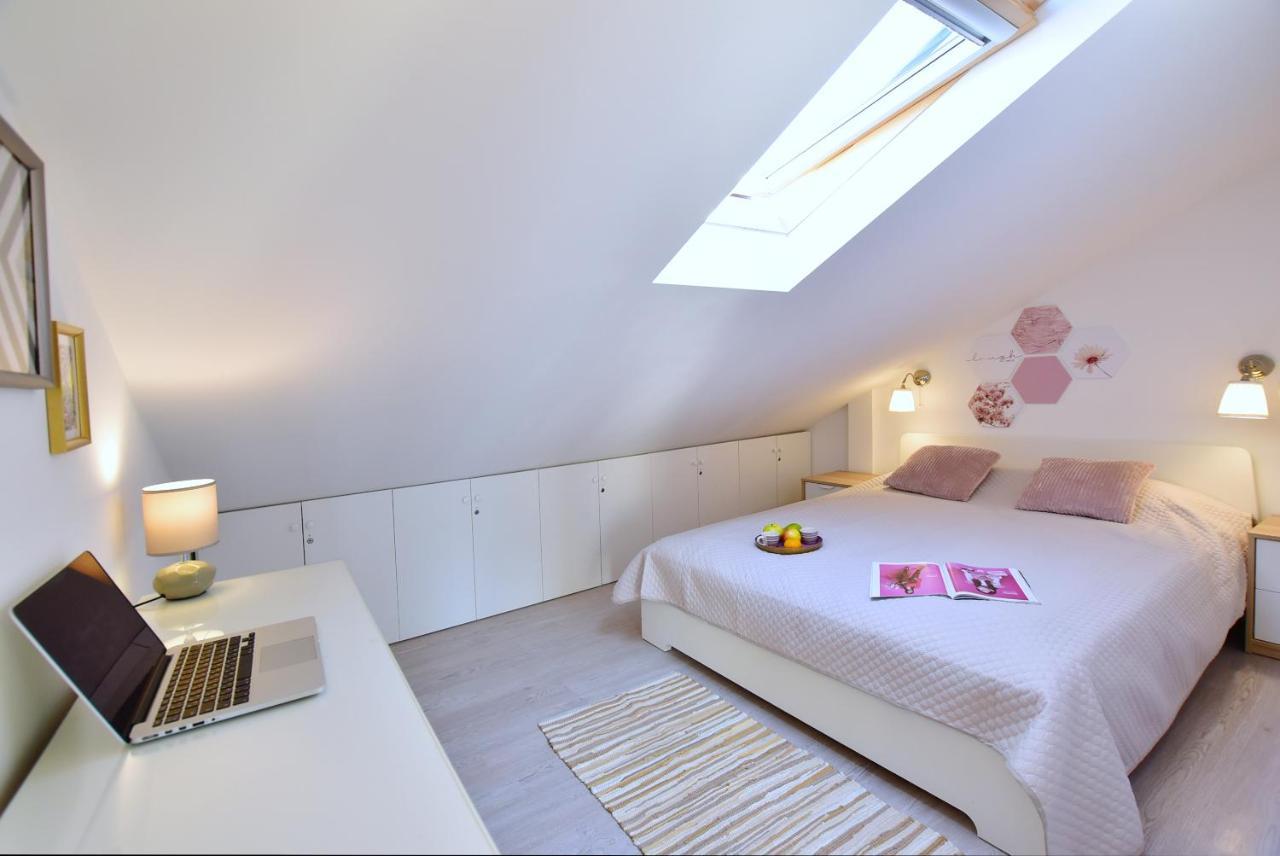 Apartments Sea & Sky 스타리 그라드 외부 사진