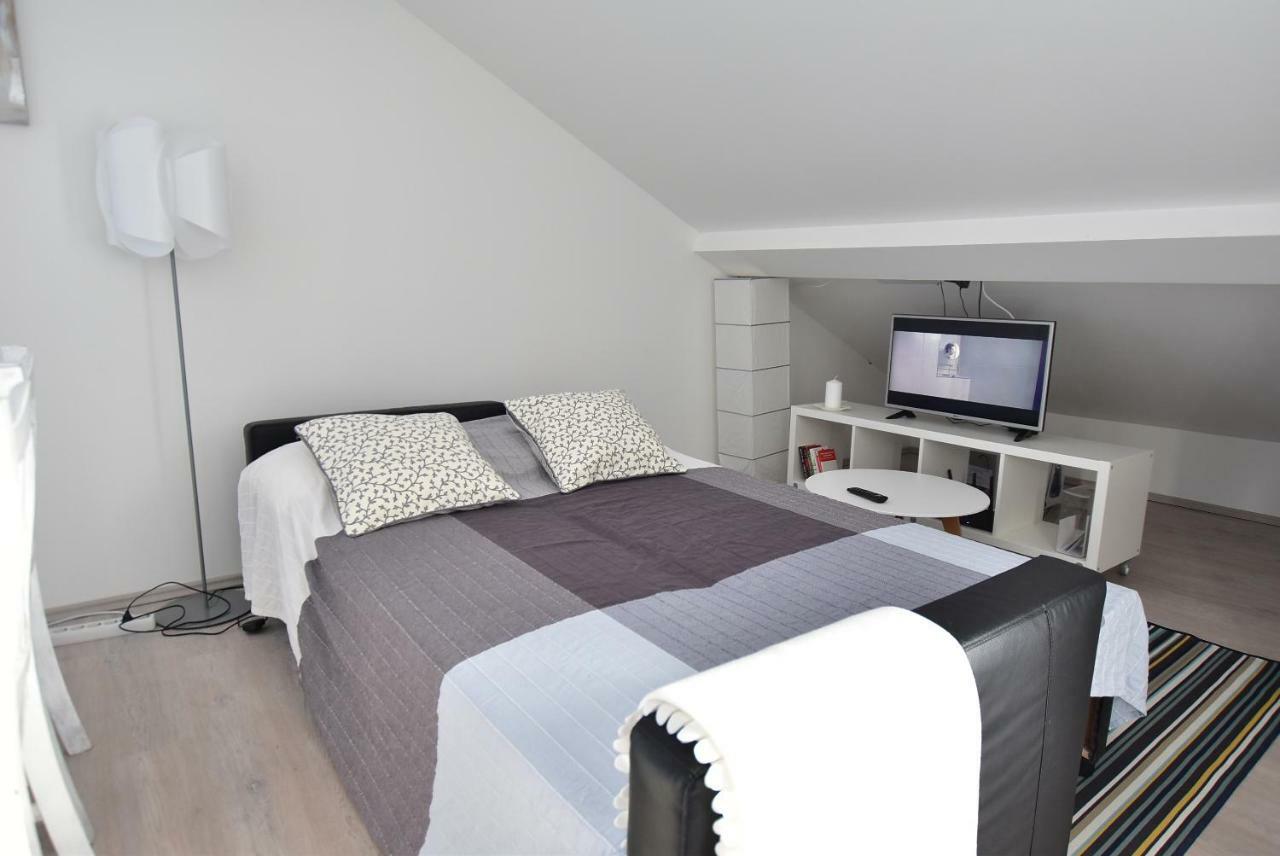 Apartments Sea & Sky 스타리 그라드 외부 사진