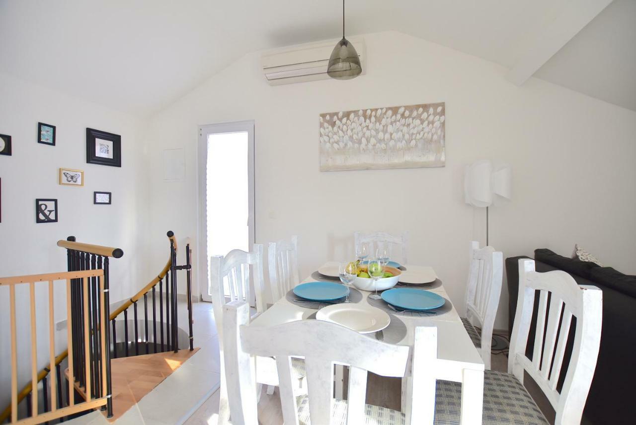 Apartments Sea & Sky 스타리 그라드 외부 사진